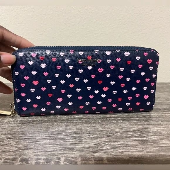 Kate Spade Navy Sylvia Lips Slim Continental Wallet - Picture 8 of 8
